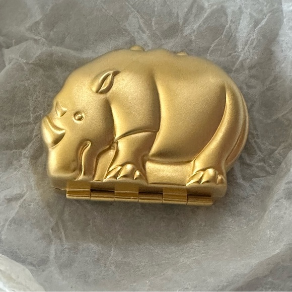 Pillbox - Picture 1 of 7